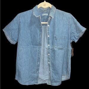 Marsh Landing Petites Medium Blue Denim Vintage Button Up Top